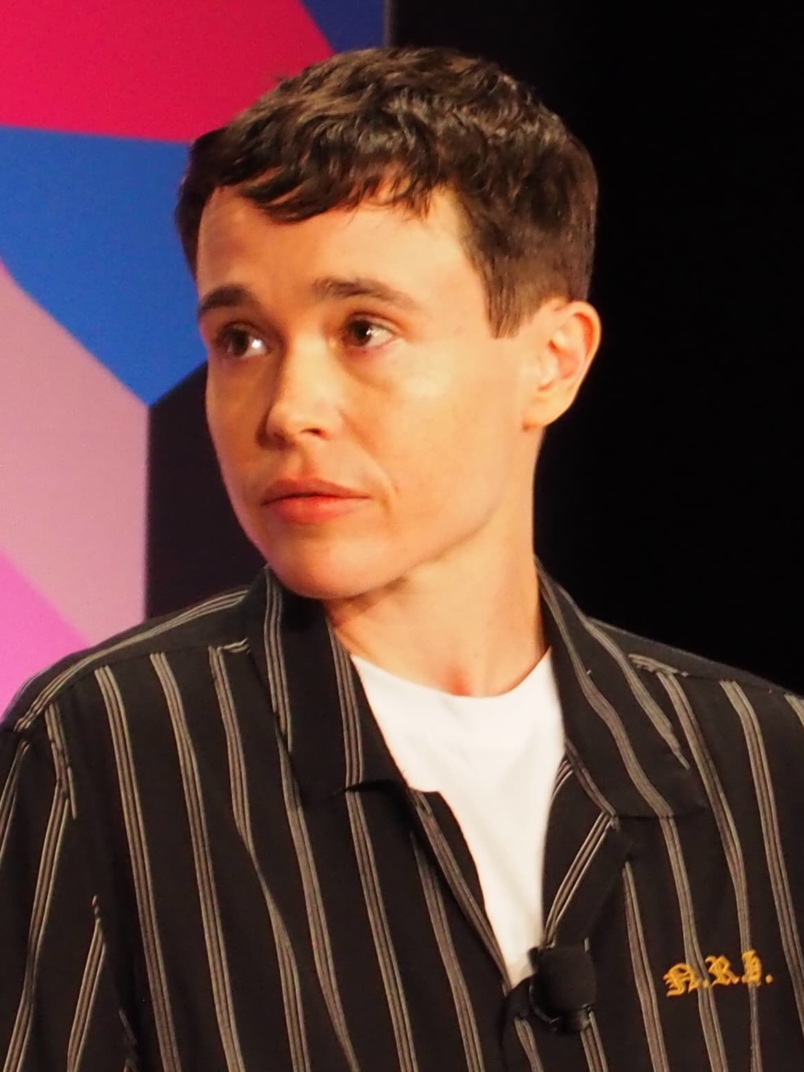 Portrét – Elliot Page