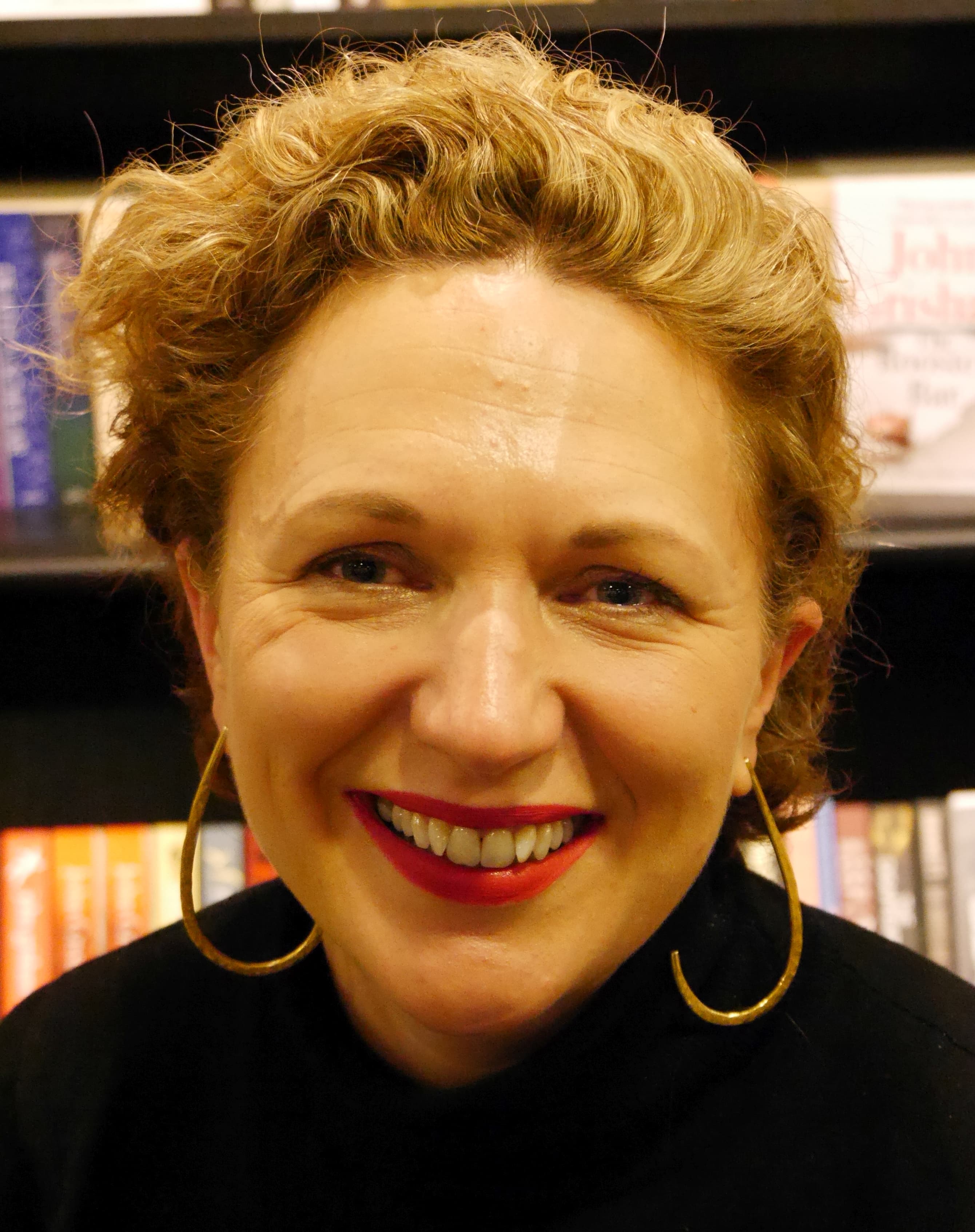 Portrét – Jessica Fellowes
