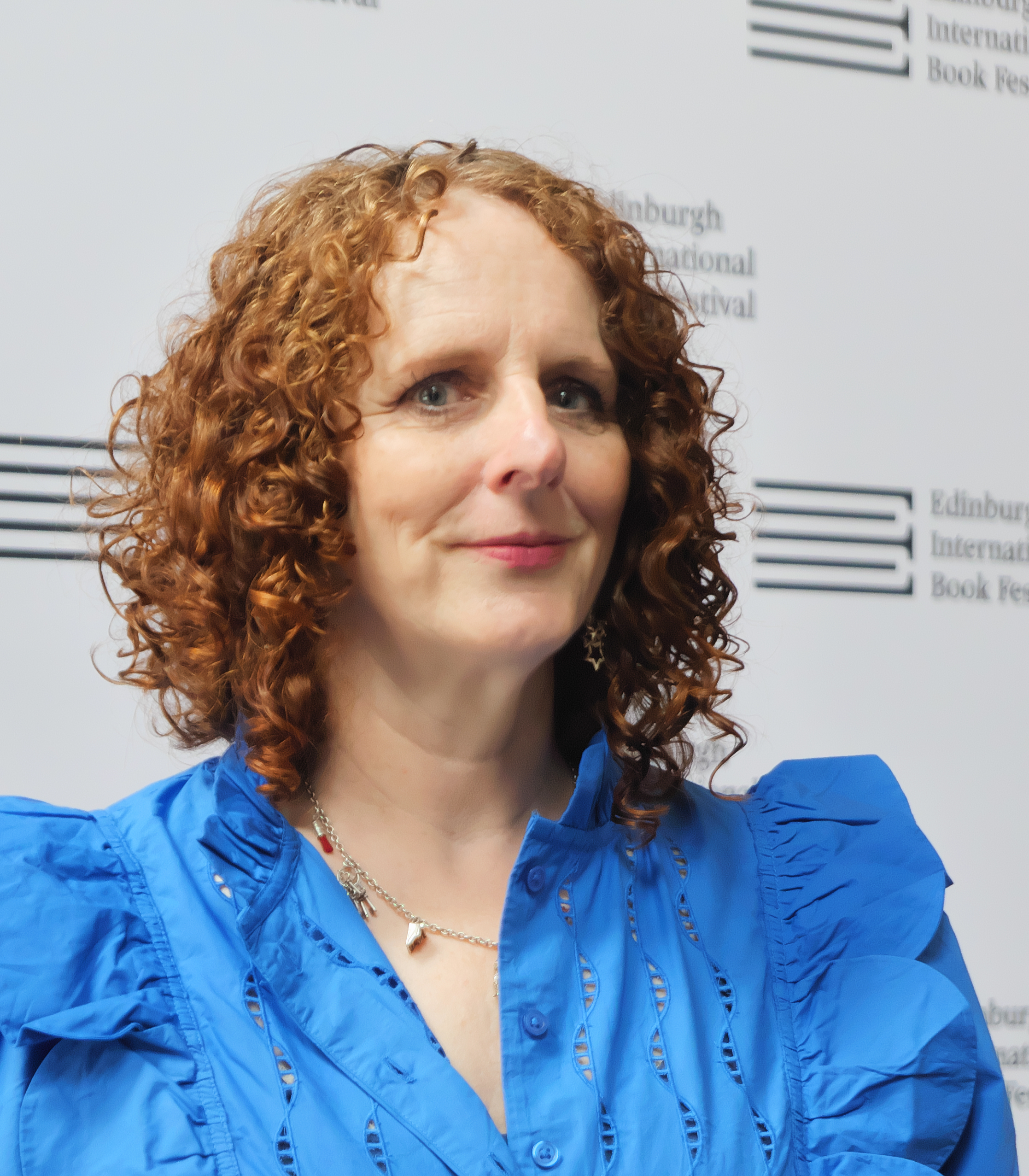 Portrét – Maggie O'Farrellová