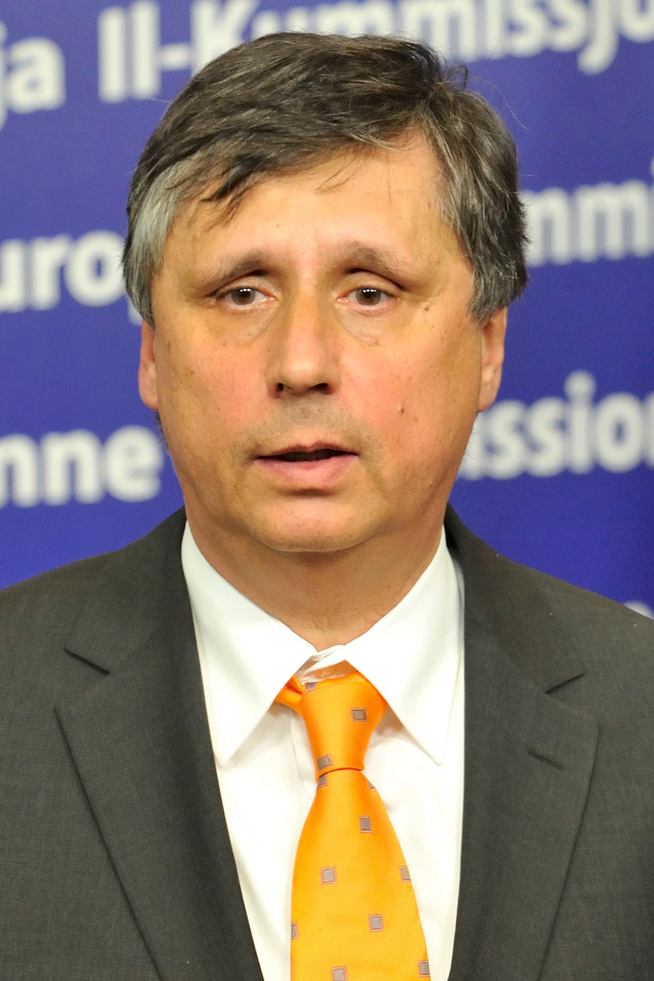 Portrét – Jan Fischer