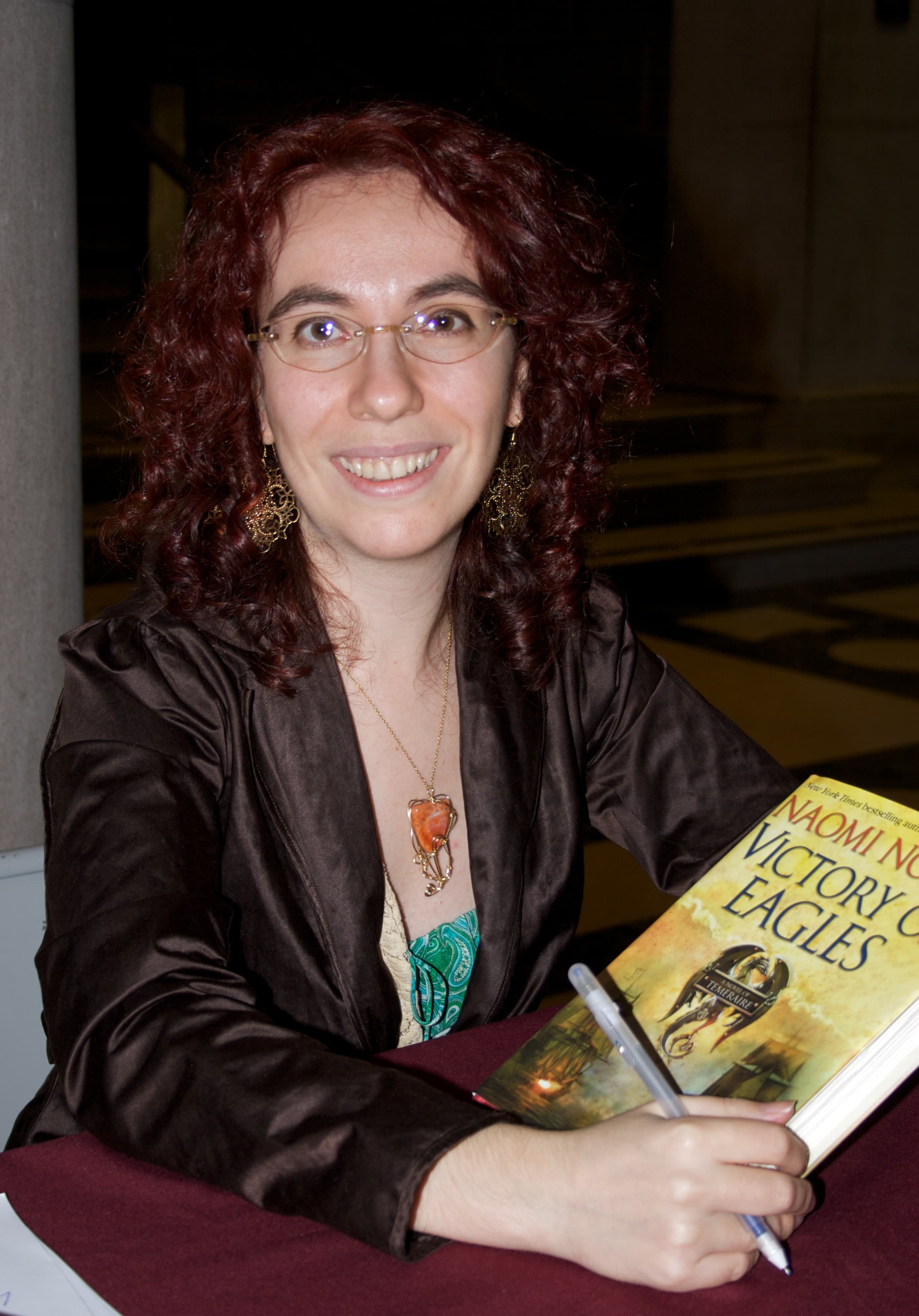 Portrét – Naomi Noviková