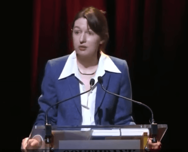 Portrét – Sally Rooney