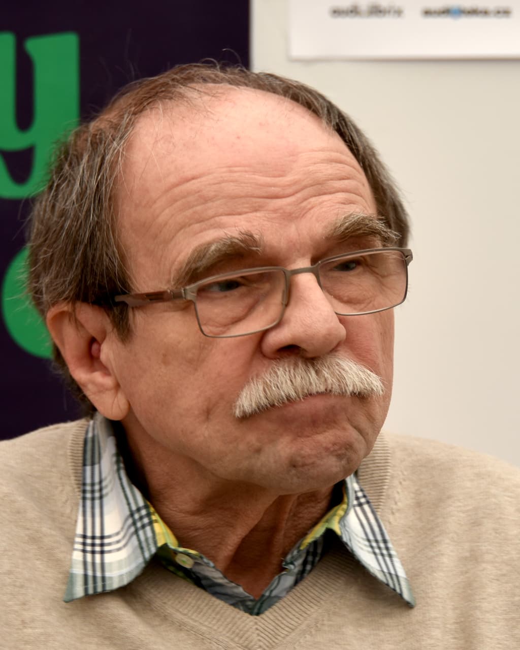 Portrét – Jaroslav Uhlíř