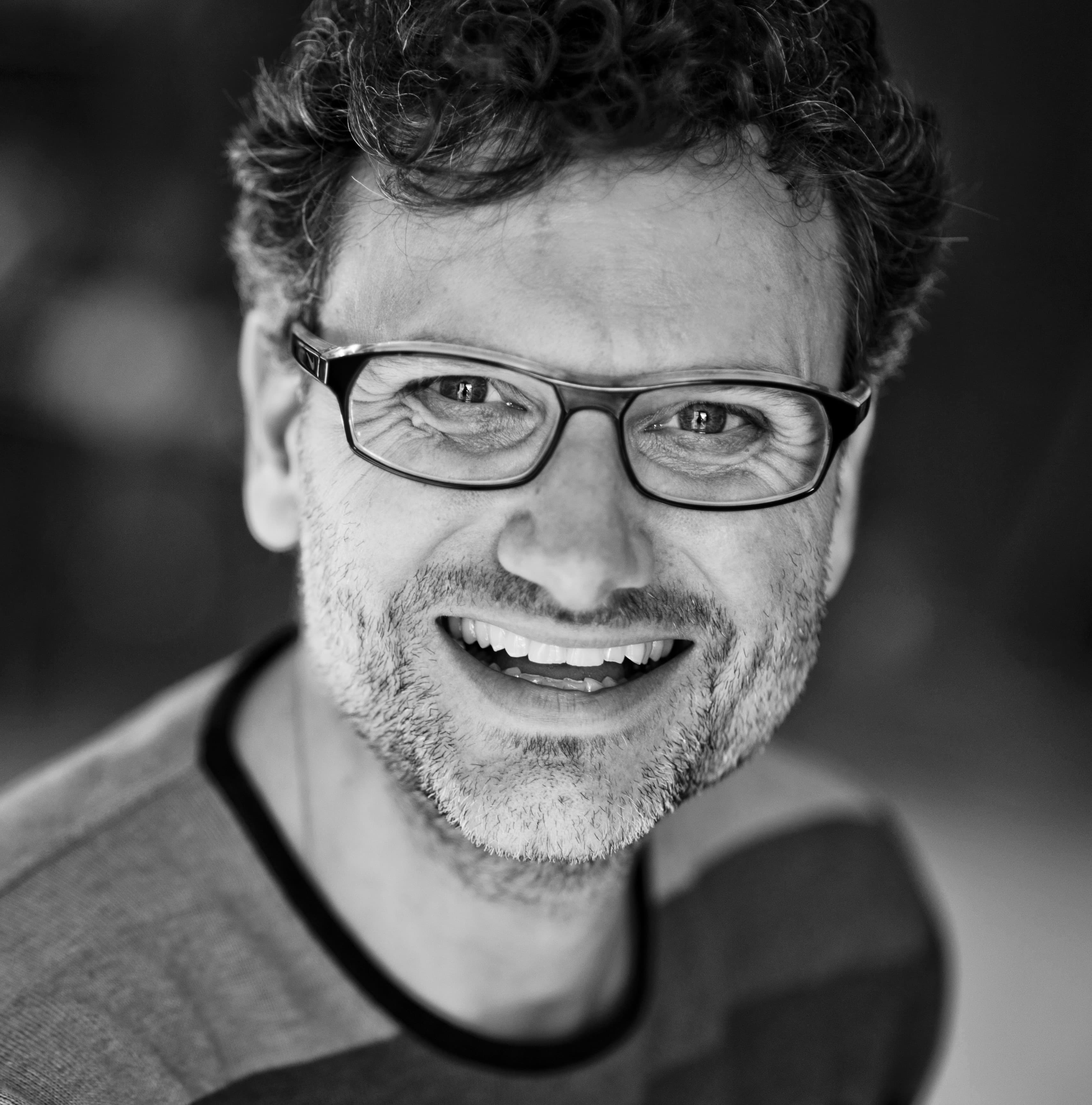 Portrét – Patrik Hartl