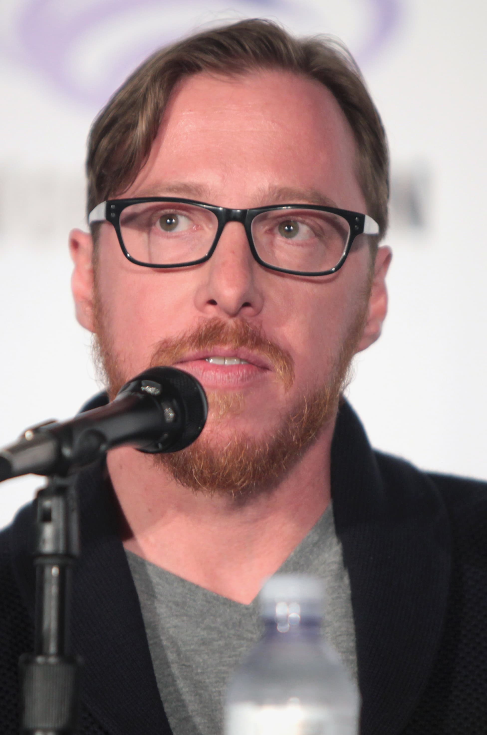 Portrét – Blake Crouch