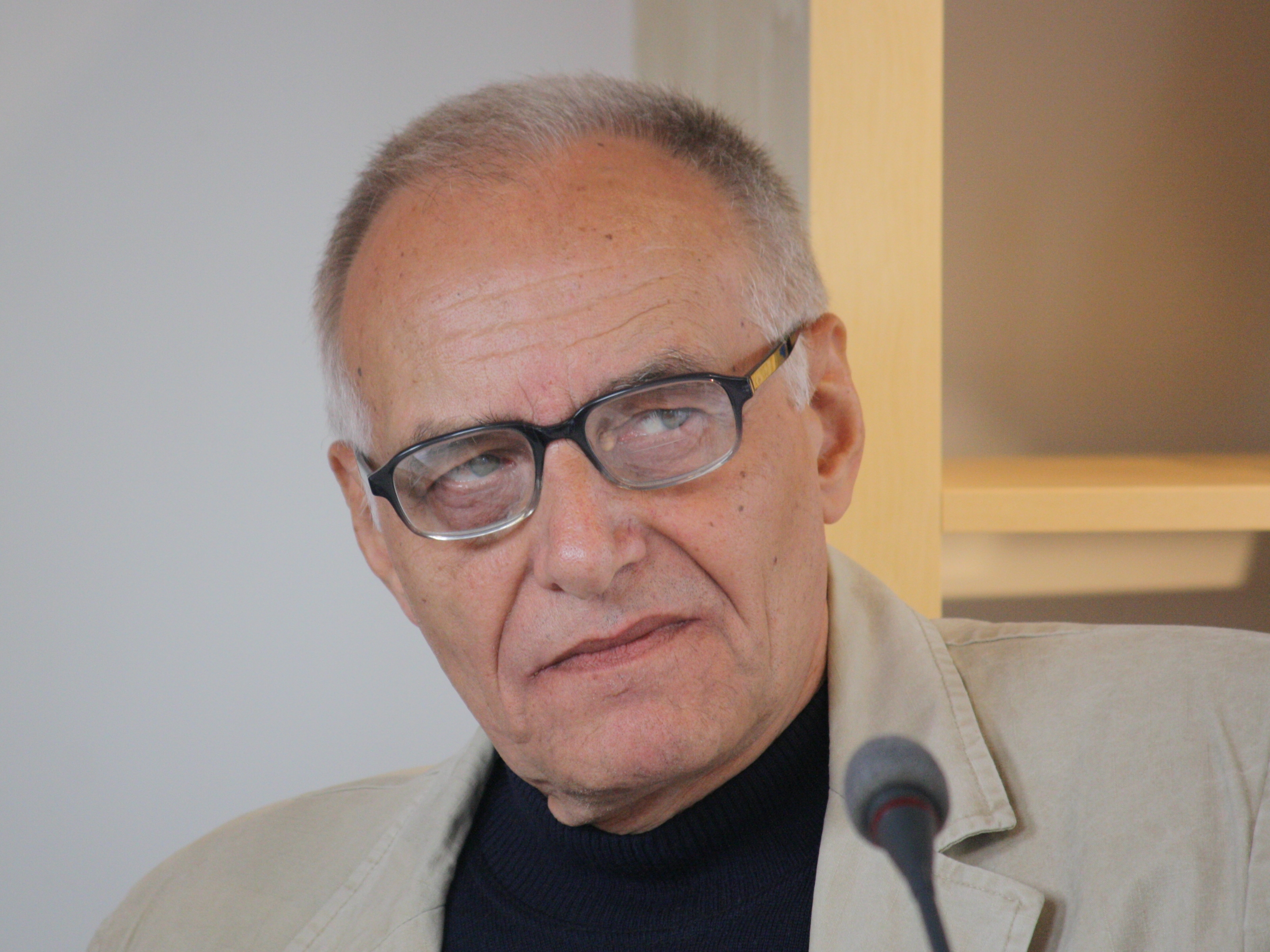 Portrét – Pavel Vilikovský