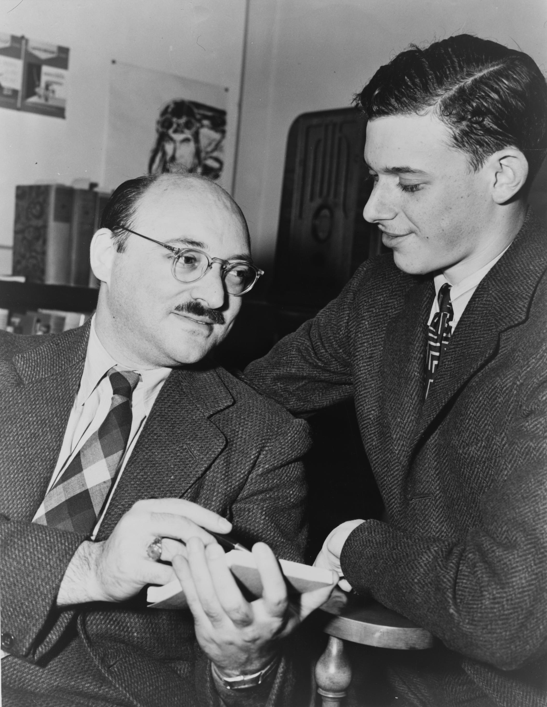 Portrét – Ellery Queen